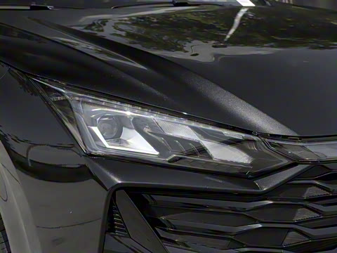 2025�� 1.5L �Զ������