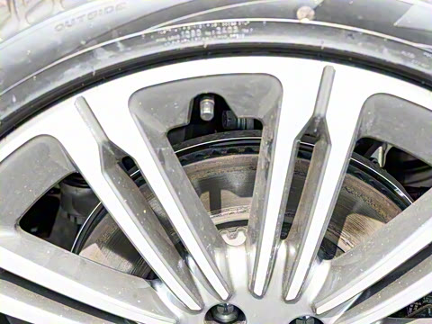 2024�� 3.0 L6 400PS SV���ٴ����ӳ��� 4��