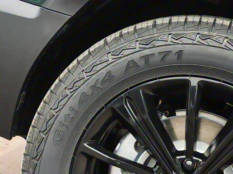 2025�� 2.0T 4WD Ultra