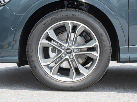 2025�� quattro 45�����ذ� 40TFSI ʱ�ж�����