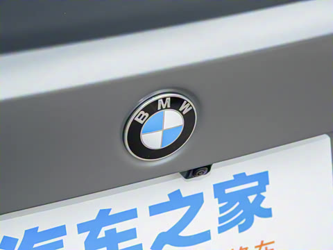 2025�� 330Li 50����������