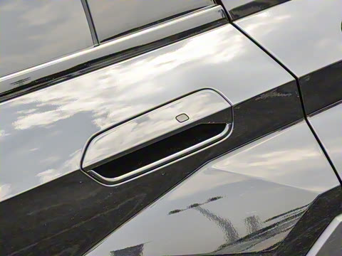 2025�� ���̻�����