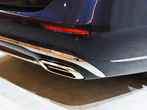 2023�� S 680 4MATIC ���ĸ߶��׷���˫ɫ