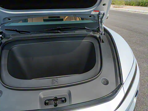 2025�� EV 701KM�����״�������