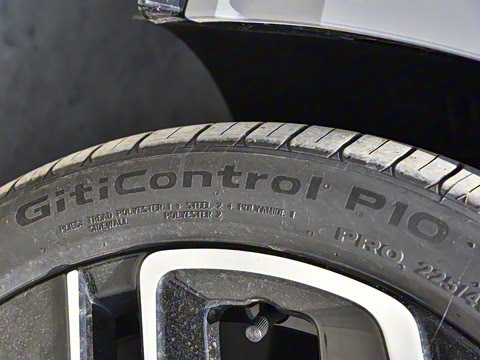 2025�� �Ŀ� 300TSI R-Line