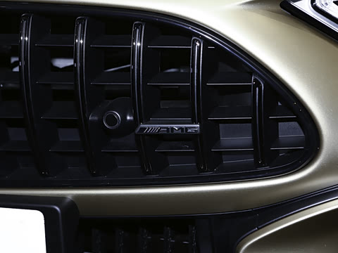 2026�� AMG SL 63 Golden Coast