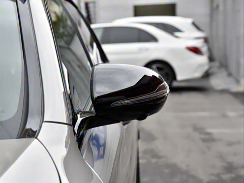 2021�� �Ŀ� E 300 �˶���