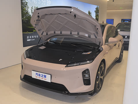 2025�� 75kWh Touring