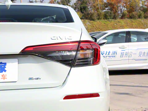 2023�� 2.0L e:HEV �ȷ��