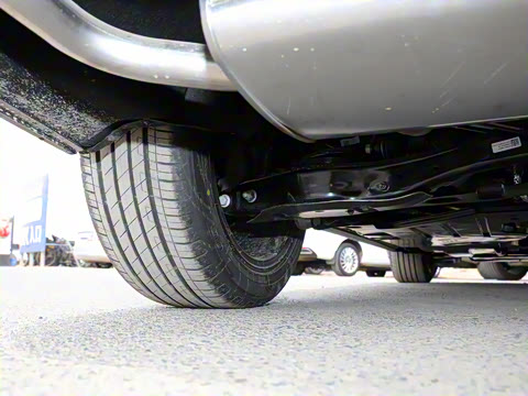 2023�� �Ŀ� 330TSI �ǿվ�Ӣ��