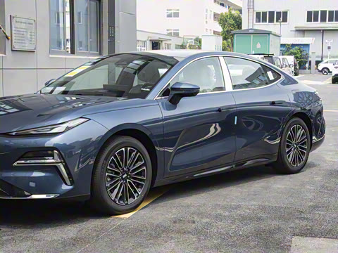 2025�� 130km EM-i ������