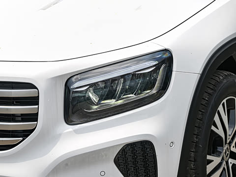 2025�� GLB 220 ������