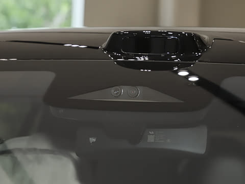 2025�� Ultra ���ܻ��°�