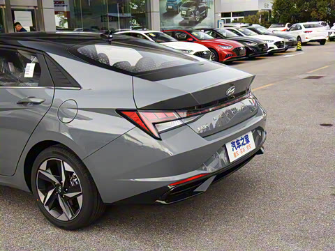 2021�� 1.5L CVT TOP�콢��