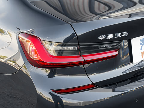 2022�� 320Li M�˶���װ