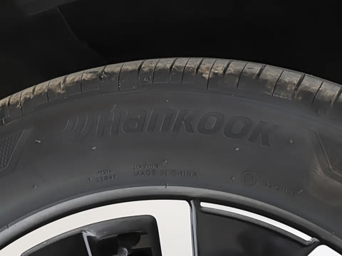 2025�� �Ŀ� ������ 300TSI