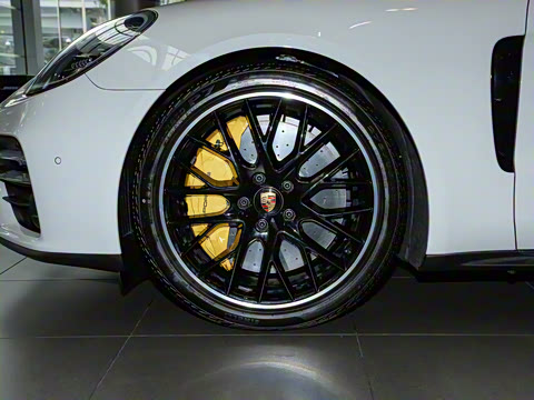 2021�� Panamera Turbo S �����ӳ��� 4.0T