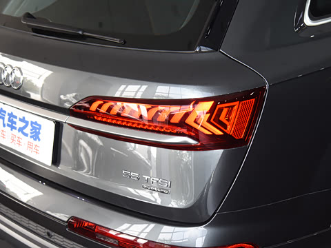 2022�� 55 TFSI quattro S line�˶���