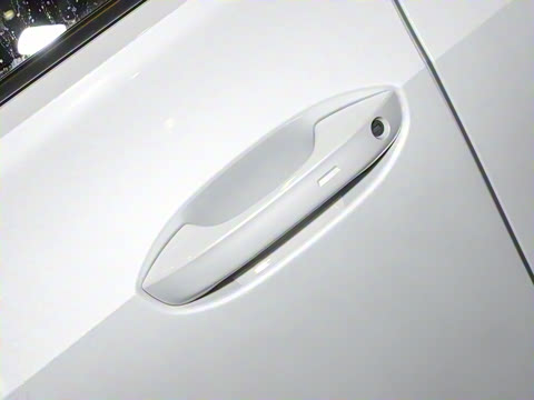 2025�� ̽��L 380TSI ��������