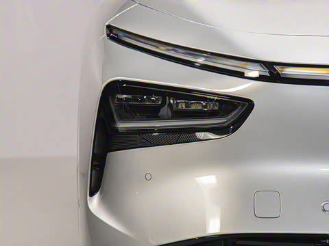 2025�� 702 �������� Ultra