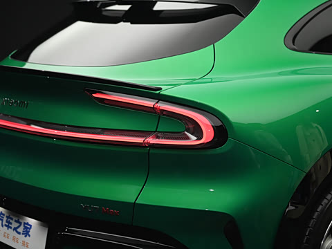 2025�� ������������������Max��