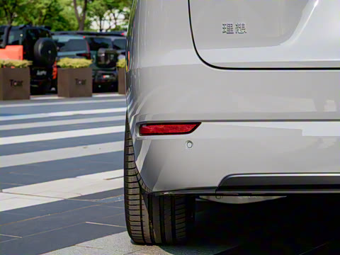 2025�� Pro ���ܻ��°�