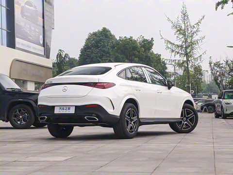 2025�� �Ŀ� GLC 260 4MATIC ����SUV