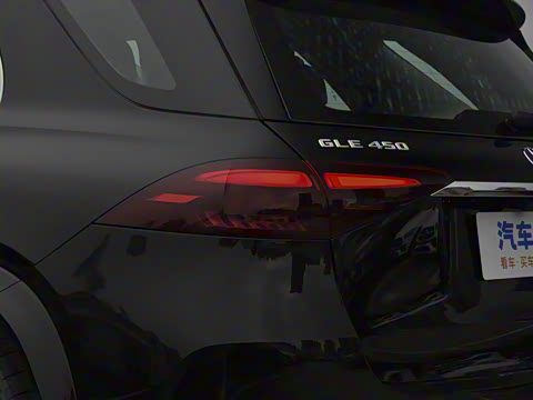 2025�� �Ŀ� GLE 450 4MATIC ������