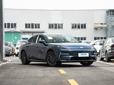 2025�� 130km EM-i ������