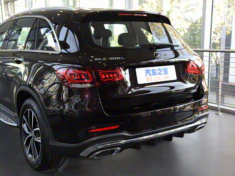 2022�� GLC 300 L 4MATIC ������