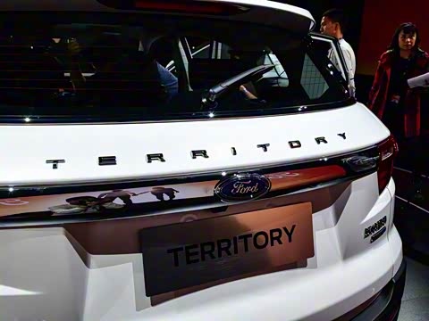 2019�� EcoBoost 145 CVT������PLUS ��V