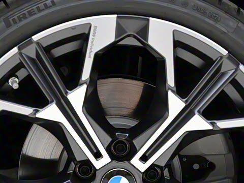 2025�� 330i 50����������