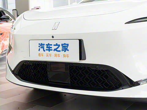 2025�� �Ŀ� Ultra���̰�