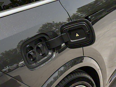 2025�� Ultra ���ܻ��°�