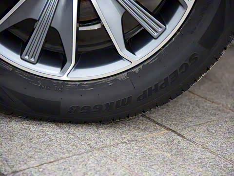 2018�� 1.5T �ֶ���UP