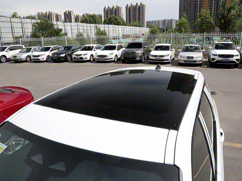 2022�� �Ŀ� 249PS R-Dynamic SE ���ܿƼ��� 5��