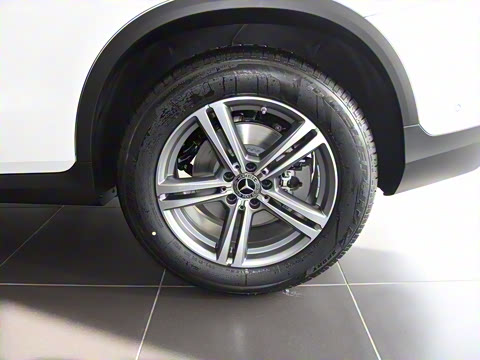 2022�� GLC 260 L 4MATIC ������