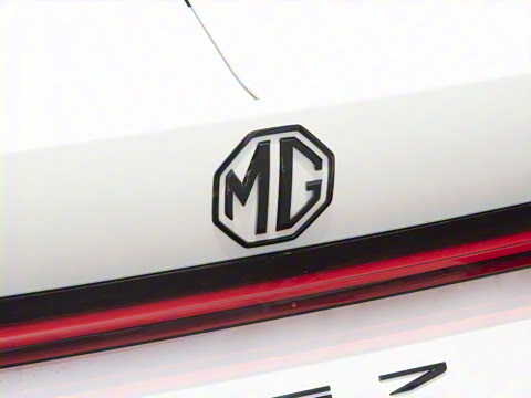 2025�� 2.0T Trophy+ �����Ǽݰ�