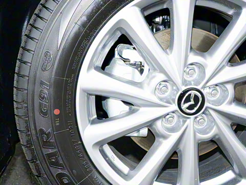 2025�� 2.0L �Զ�����������