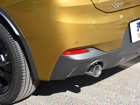 2020�� sDrive20i MԽҰ��װ