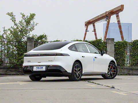 2025�� ���� 650ProѲ����