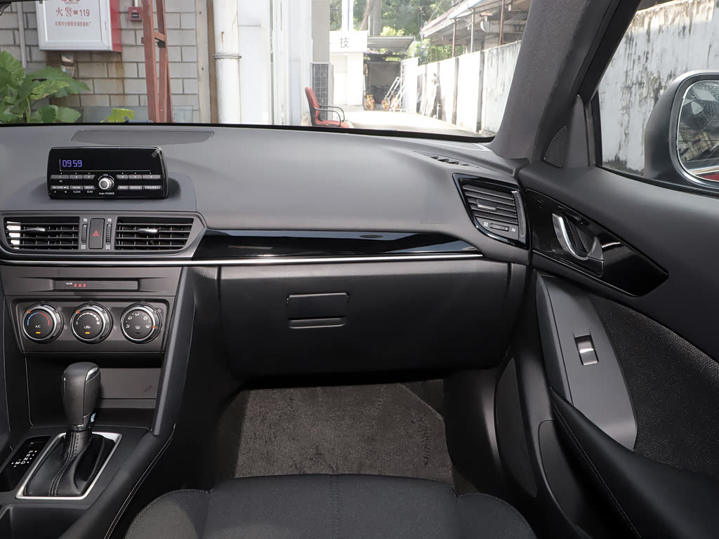 Mazda CX-4 I Рестайлинг, Внедорожник 5 дв.: фото поколения
