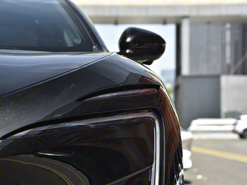 2025�� Ultra���������