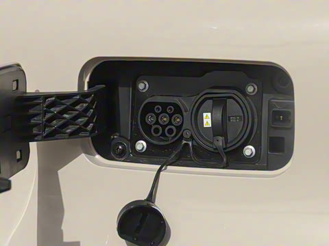 2025�� Pro 282km ���ư�