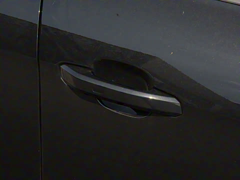 2025�� 200���������� 40 TFSI ����������