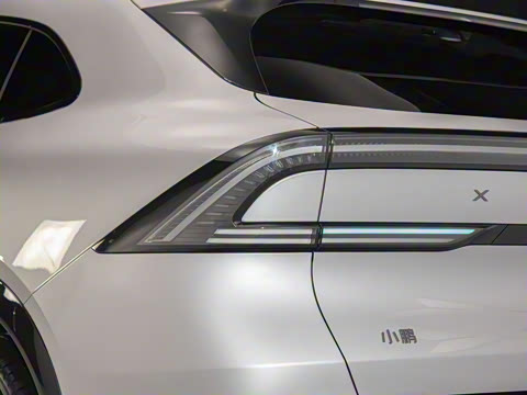 2025�� 702 �������� Ultra