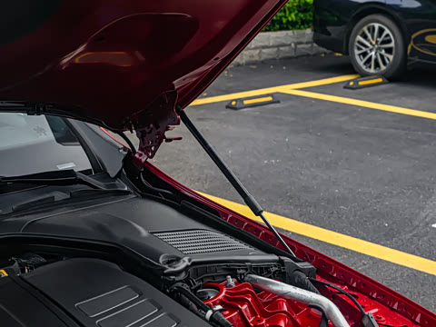 2025�� �Ŀ� C 260 L �˶���