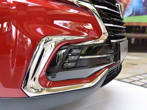 2019�� 2.0T �Զ��ǰ� ��V