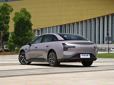 2025�� 502 ������ Max