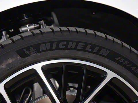 2025�� �������� Max �콢��